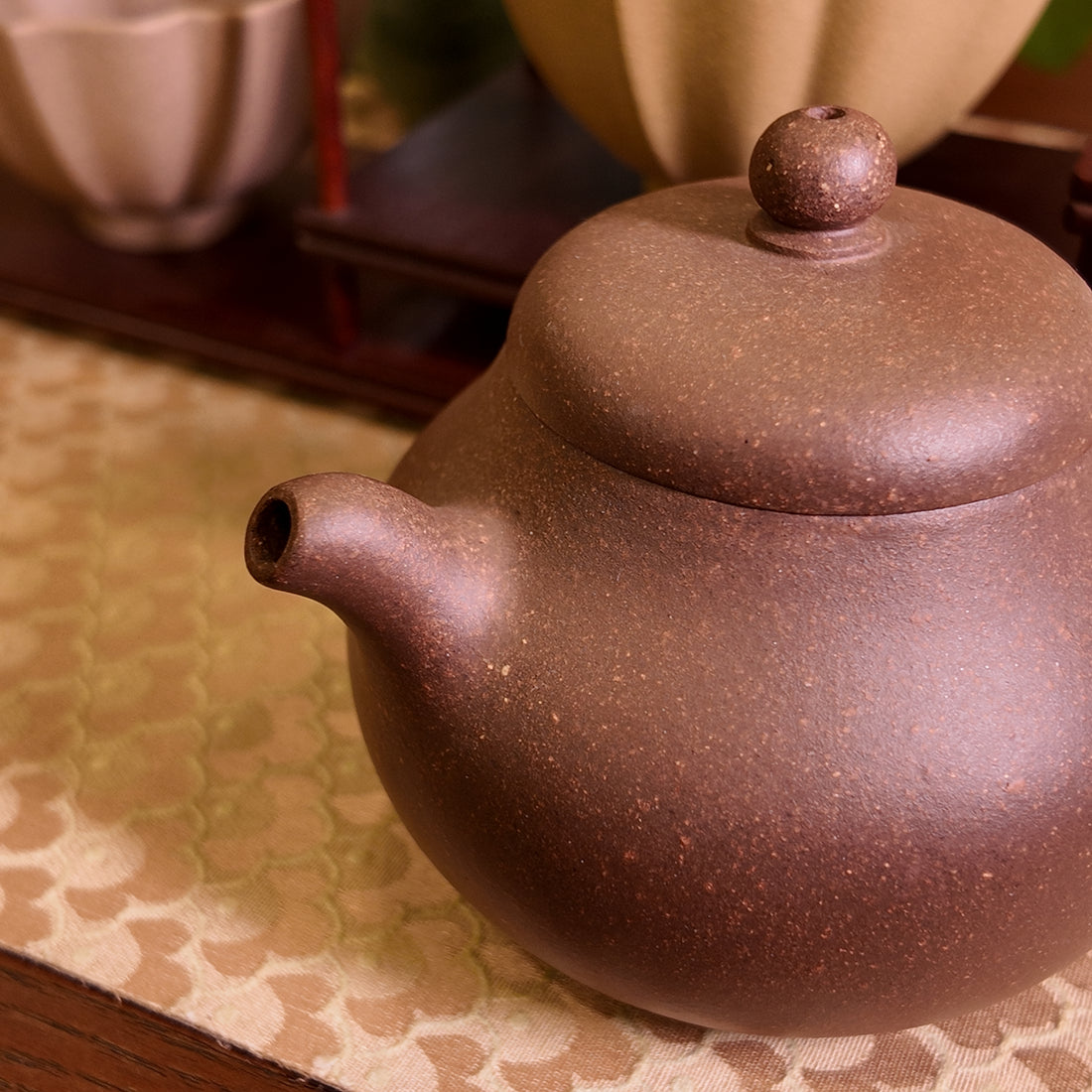 Terasilk Handmade Yixing Teapot | Classic "Li Xing" Pear Profile | Golden-Speckled Purple Clay-160ml