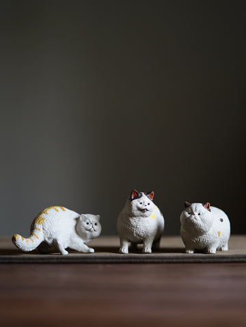 The tea party features adorable cats; every moment is filled with tenderness🐱   Handmade purple clay toy cat as a tea pet